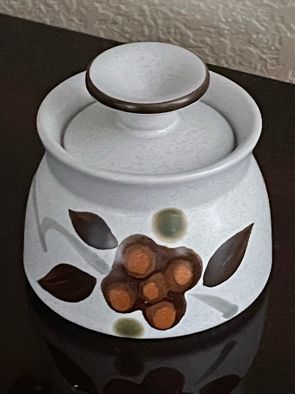 Noritake Japan “Folkstone”stoneware sugar bowl & lid